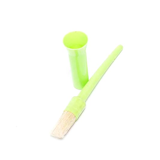 BASIC hoof oil brush with protective cap